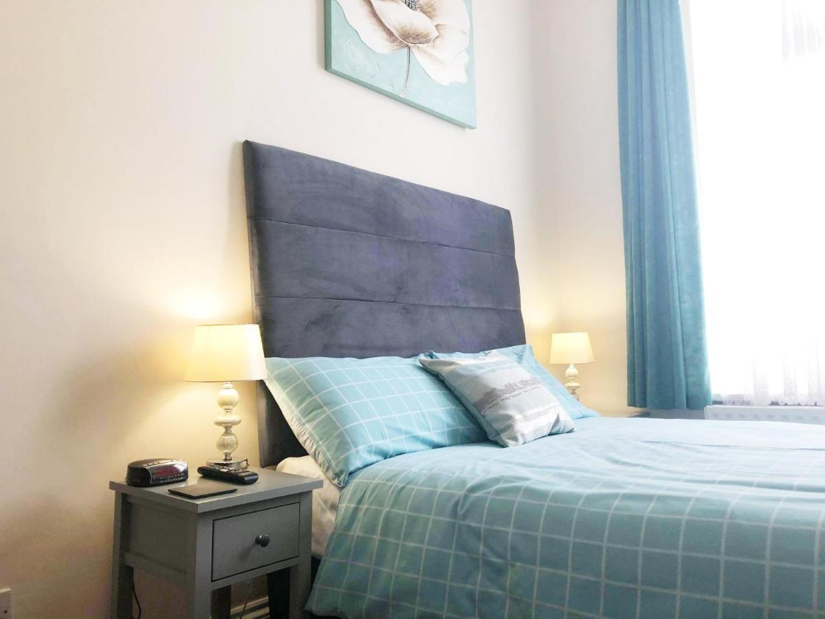 פורטסמות' Esk Vale Guest House מראה חיצוני תמונה
