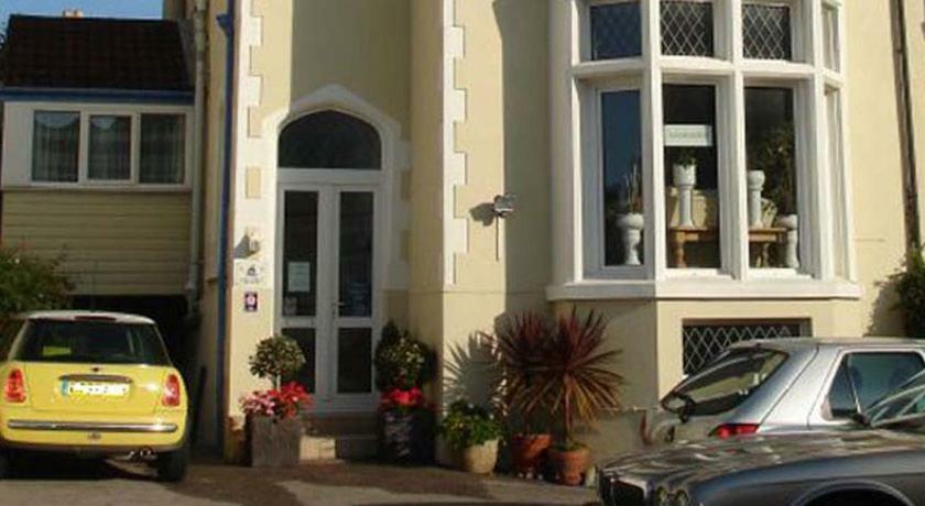 פורטסמות' Esk Vale Guest House מראה חיצוני תמונה