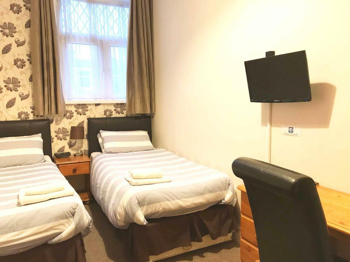 פורטסמות' Esk Vale Guest House חדר תמונה